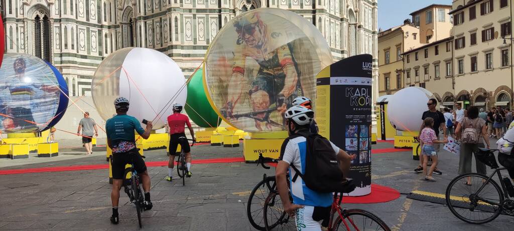 Firenze in giallo per la partenza del Tour de France