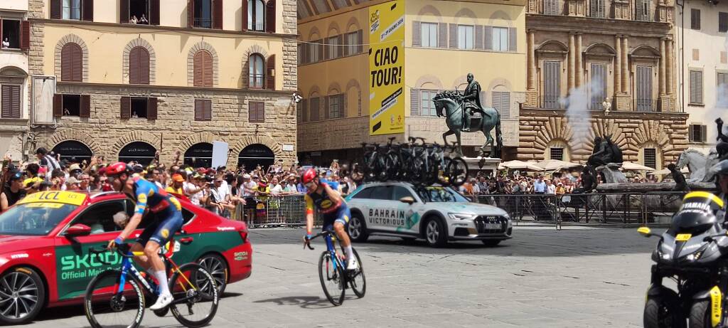 Firenze in giallo per la partenza del Tour de France