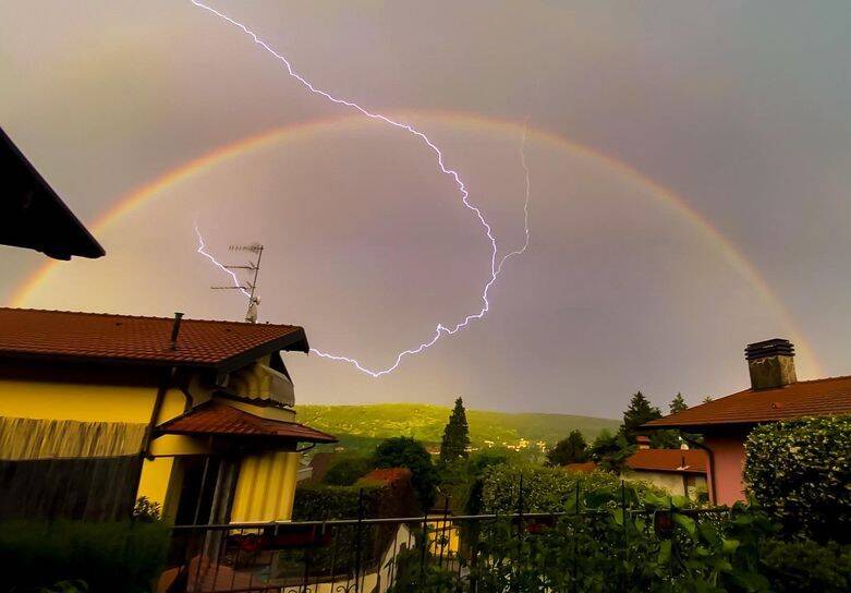 il lampo e l'arcobaleno foto del giorno 23 giugno 2024 jacopo pavan