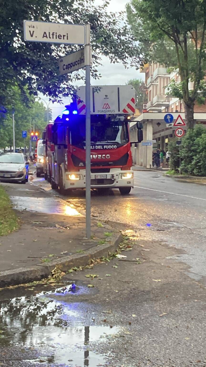 Incendio ex convento di Cerro Maggiore - 23 giugno 