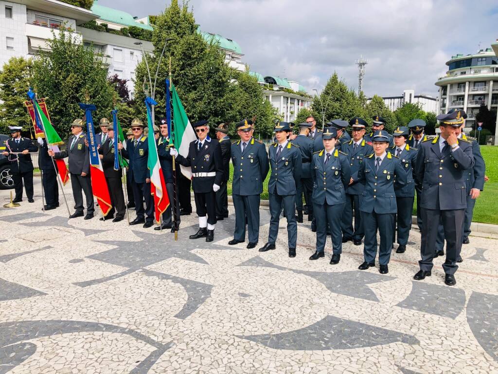 Intitolazione del monumento per i 120 anni della Guardia di Finanza