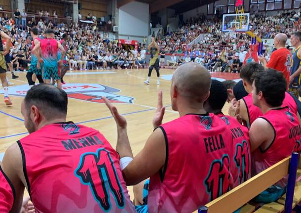 La partita show di Tommaso Marino e Bruno Cerella al Pala Borsani 