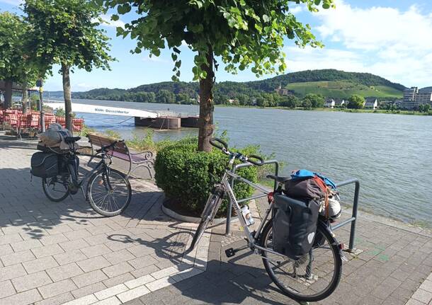 Dall’Olanda a Comerio in bicicletta: Matteo pedala lungo il Reno in Germania