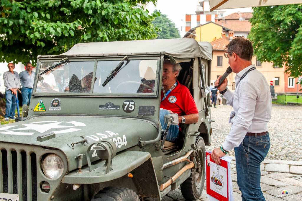 Auto storiche al castello di Somma