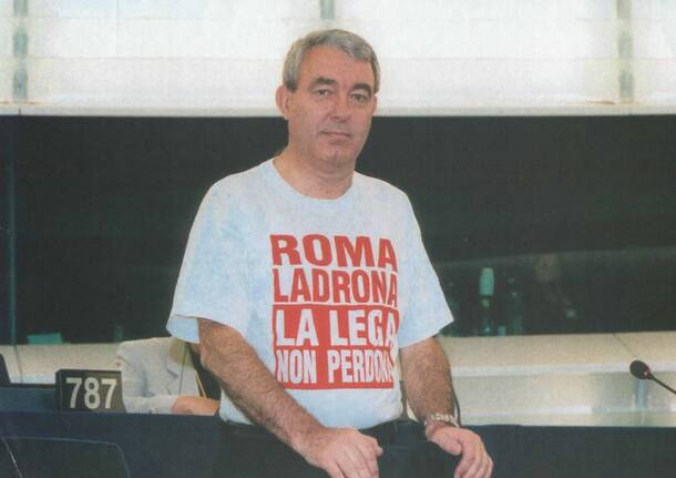 francesco speroni maglietta roma ladrona parlamento europeo