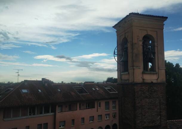 Il cielo a Legnano alla fine del maltempo 12 luglio 