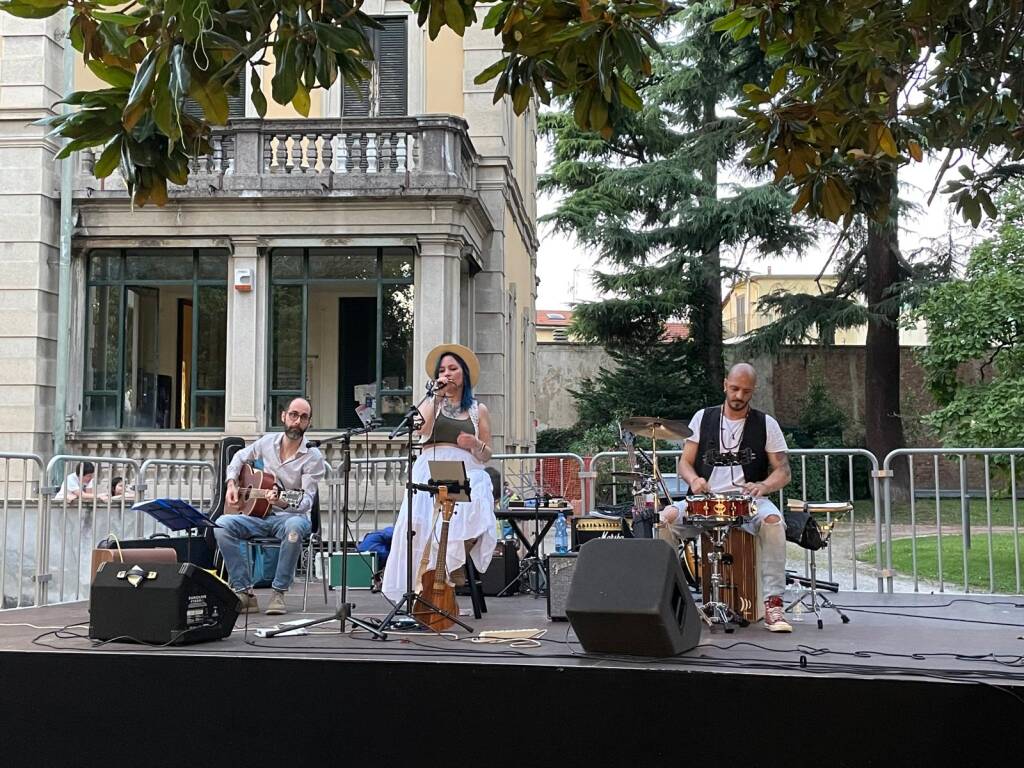 Prima serata del progetto BiblioNote alla biblioteca di legnano