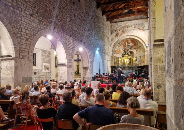 L’Orchestra Cameristica di Varese in concerto alla Canonica di Brezzo di Bedero