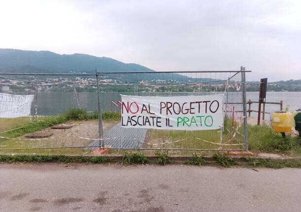 Protesta a Biandronno contro la riqualificazione del lungolago