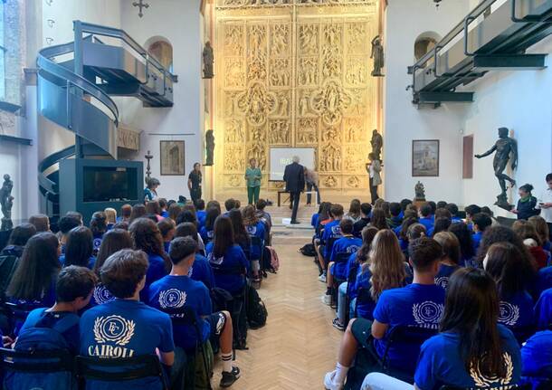 Accoglienza dei nuovi studenti del liceo Cairoli di Varese