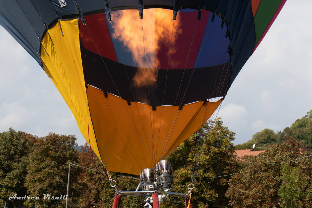 Mongolfiere a Angera