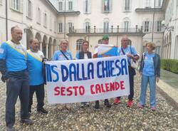 Dalla chiesa sesto calende protesta