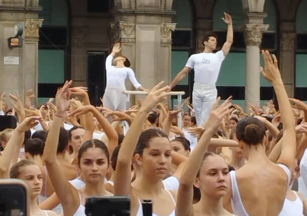 Dalla Valcuvia Matilde a "balla in Bianco" a Milano con Roberto Bolle