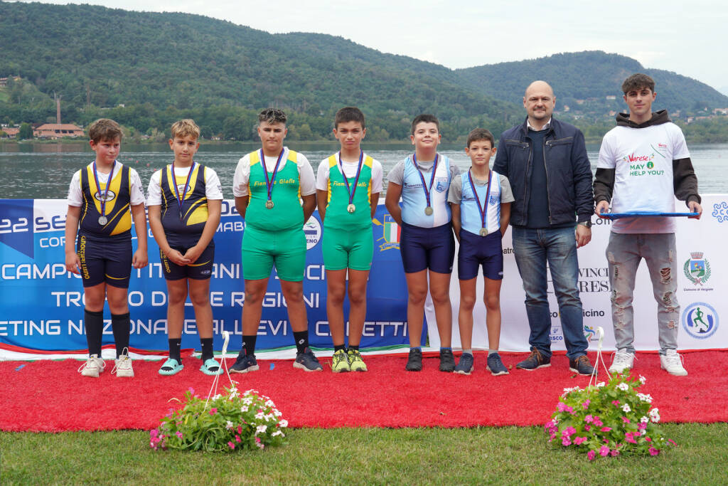 La Canottieri Luino al Meeting Nazionale di Corgeno di Vergiate