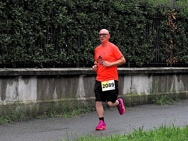 La GallaRun Ten ferma la pioggia e conquista Gallarate