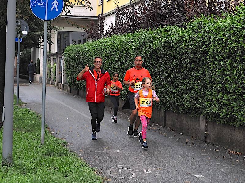 La GallaRun Ten ferma la pioggia e conquista Gallarate