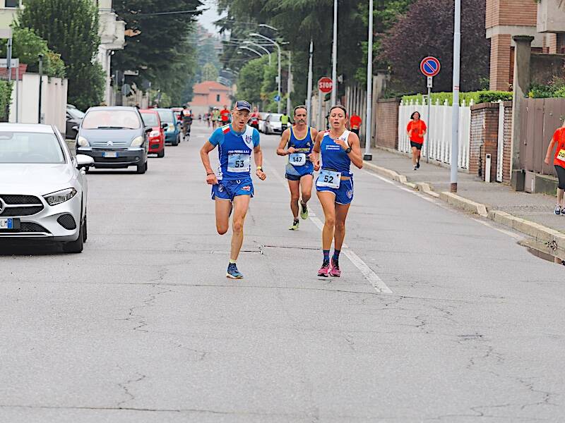 La GallaRun Ten ferma la pioggia e conquista Gallarate