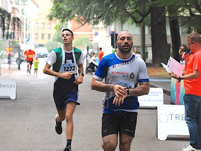 La GallaRun Ten ferma la pioggia e conquista Gallarate