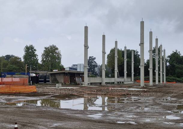 Lavori in corso alla ex Cantoni di via Jucker a Legnano