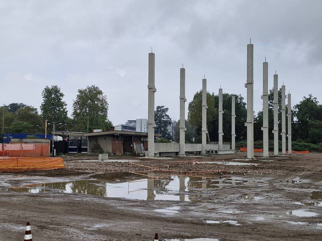 Lavori in corso alla ex Cantoni di via Jucker a Legnano