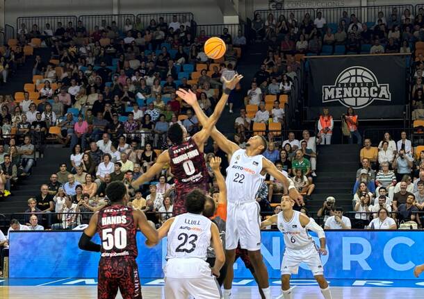 Real Madrid – Openjobmetis 83-79, il racconto in campo e sugli spalti