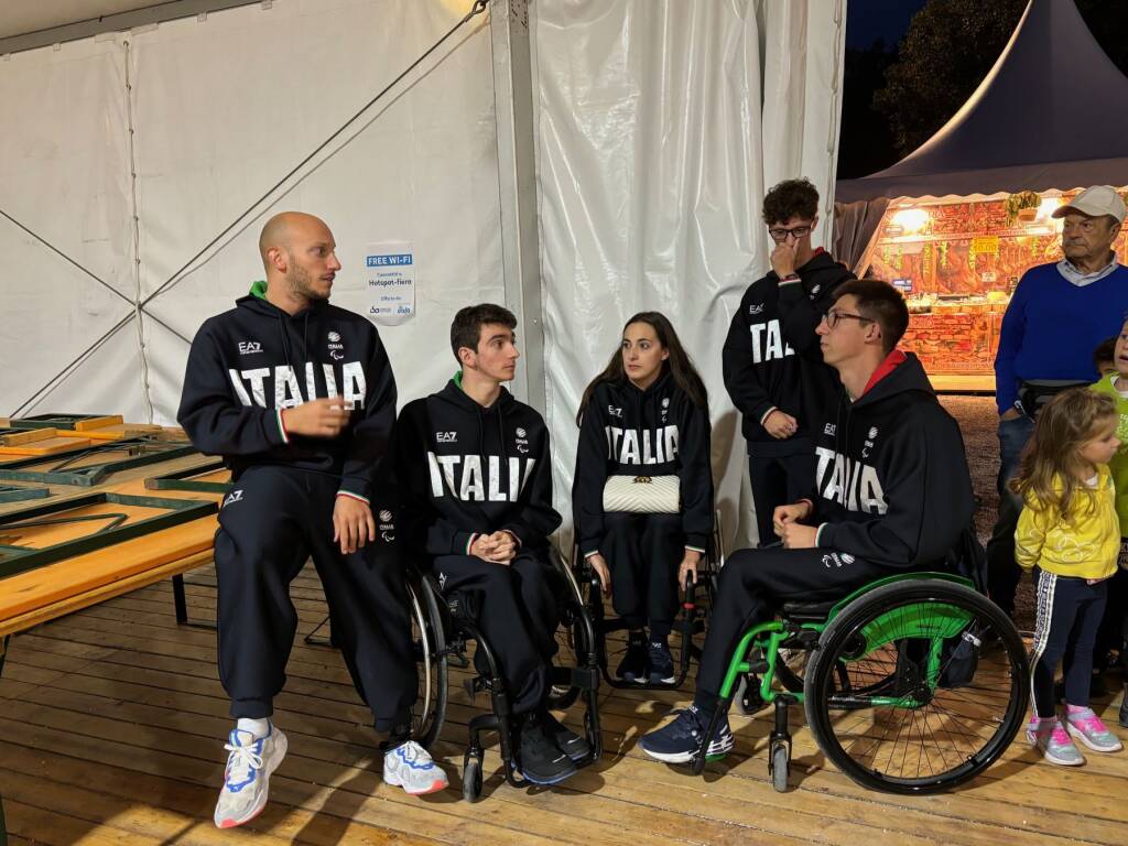 Varese applaude i campioni Polha alle Paralimpiadi