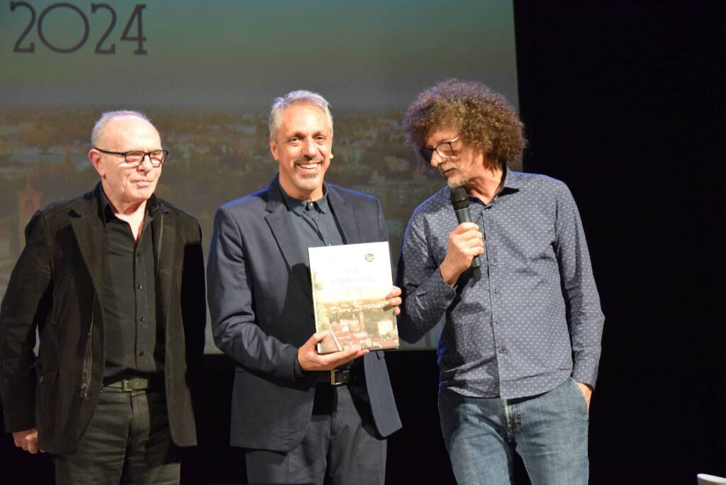 Al "Tirinnanzi" il libro fotografico sui 100 anni di Legnano città - a cura di Antonio Pasquale Emanuele