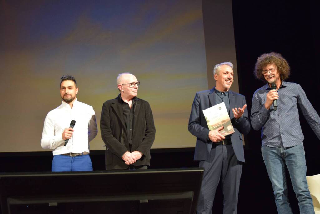 Al "Tirinnanzi" il libro fotografico sui 100 anni di Legnano città - a cura di Antonio Pasquale Emanuele