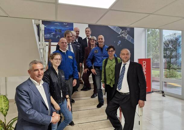 Dalla "space week" di Milano ai laboratori della Leonardo: cinque astronauti "atterrano" a Nerviano