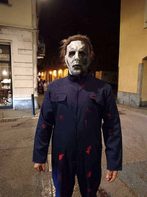 Halloween 2024 a Legnano, dolcetto o scherzetto tra i negozi del centro 