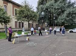 I bambini "colorano" la zona scolastica delle Carducci a Legnano