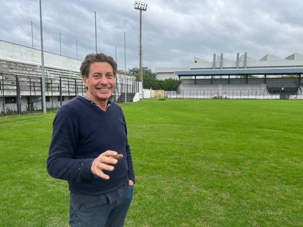 Il terreno dello stadio "Mari" a Legnano pronto