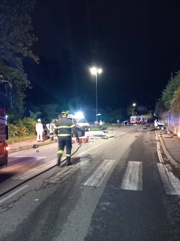 incidente nella notte a tradate, muore un ragazzo