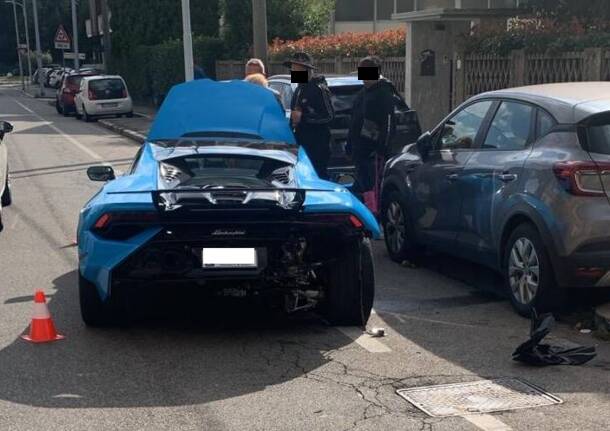 Incidente tra supercar a Gallarate