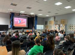 Orientamento scolastico, in 200 all’incontro alle Dante Alighieri a Legnano 