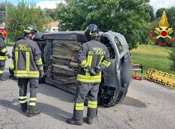 ribaltamento vigili del fuoco sumirago