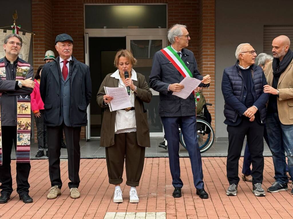 Saronno -L'inaugurazione dell'edificio X2 al quartiere Matteotti