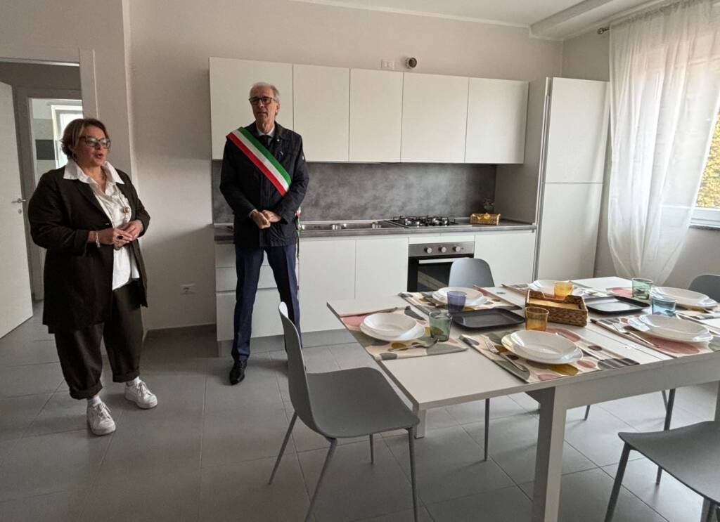 Saronno -L'inaugurazione dell'edificio X2 al quartiere Matteotti