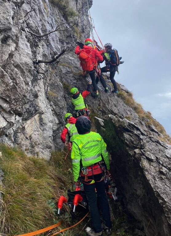 Soccorso alpino Varese Cnsas Esercitazione alla Grona