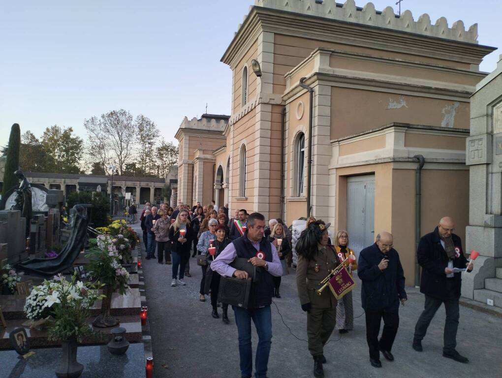 120 persone con AIDO Legnano al cimitero monumentale