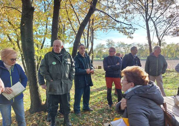 A Parabiago una passeggiata nel Parco del Roccolo per "Cammina Foreste Urbane"