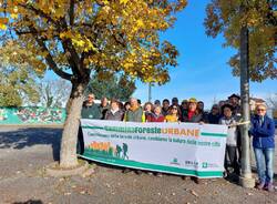 A Parabiago una passeggiata nel Parco del Roccolo per "Cammina Foreste Urbane"