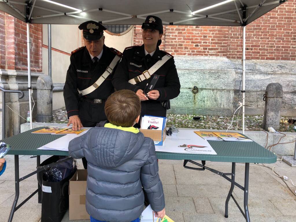 Carabinieri in piazza San Magno per il Santo Patrono 