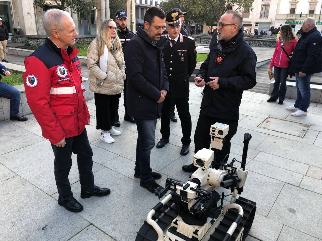 Carabinieri in piazza San Magno per il Santo Patrono 