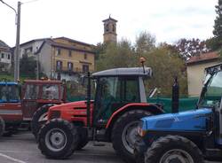 Cuvio, i trattori scaldano i motori per la festa