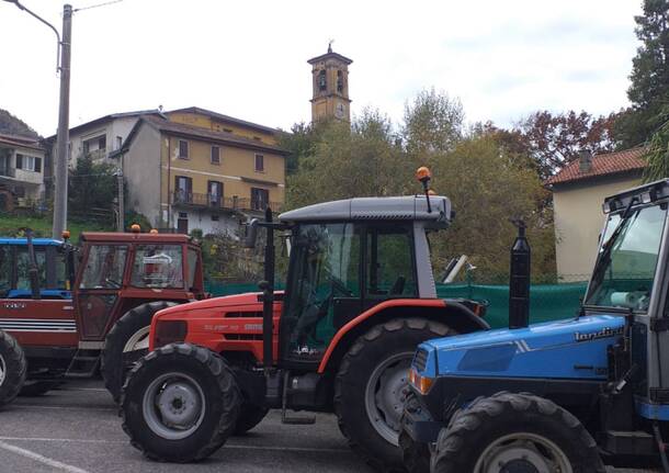 Cuvio, i trattori scaldano i motori per la festa