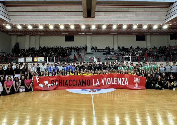 Varese School Cup, basket e “No” alla violenza sulle donne