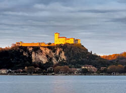 Rocca d’Angera al tramonto