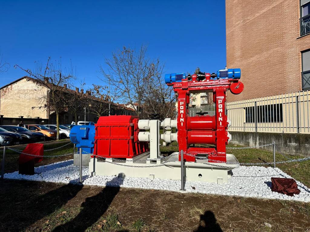 Cerimonia di scoprimento targhe macchinari Pomini a Castellanza