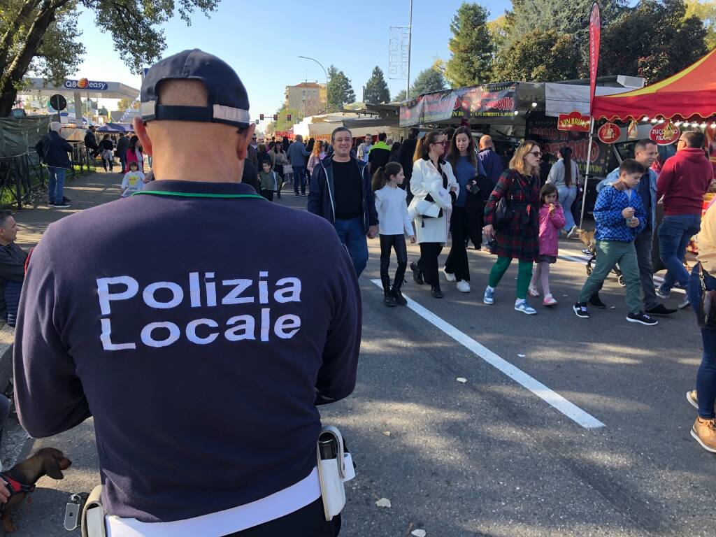 Fiera dei Morti 2024: una fiumana di persone a Legnano 